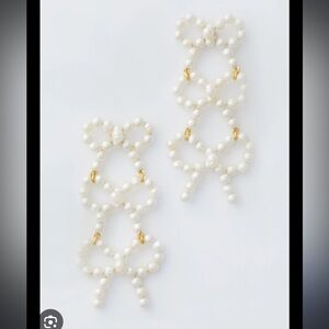 Tuckernuck Leighton Pearl Earrings